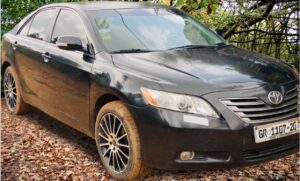 BLACK CAMRY HYBRID 2009